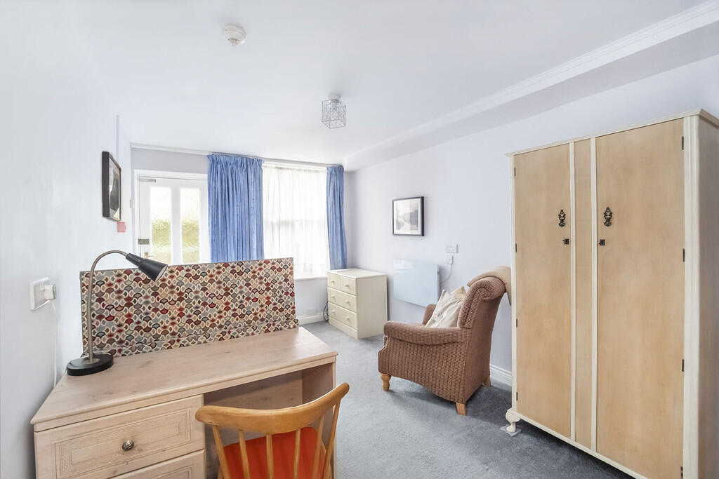 4 bed Studio for rent in York. From Martin & Co - York