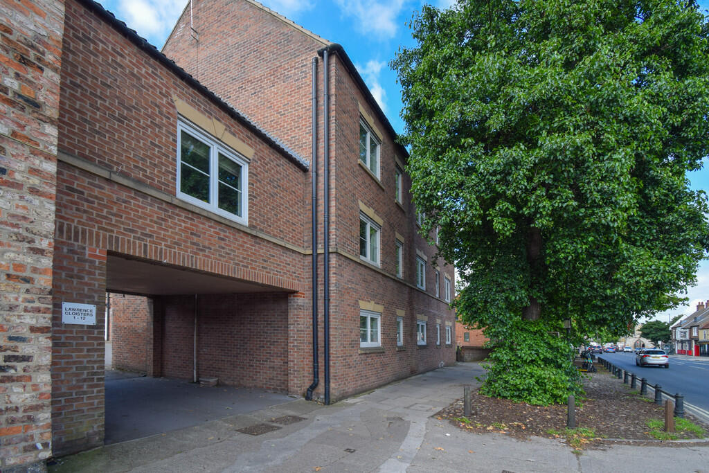 3 bed Apartment for rent in York. From Martin & Co - York 3 bed Apartment for rent in York. From Martin & Co - York