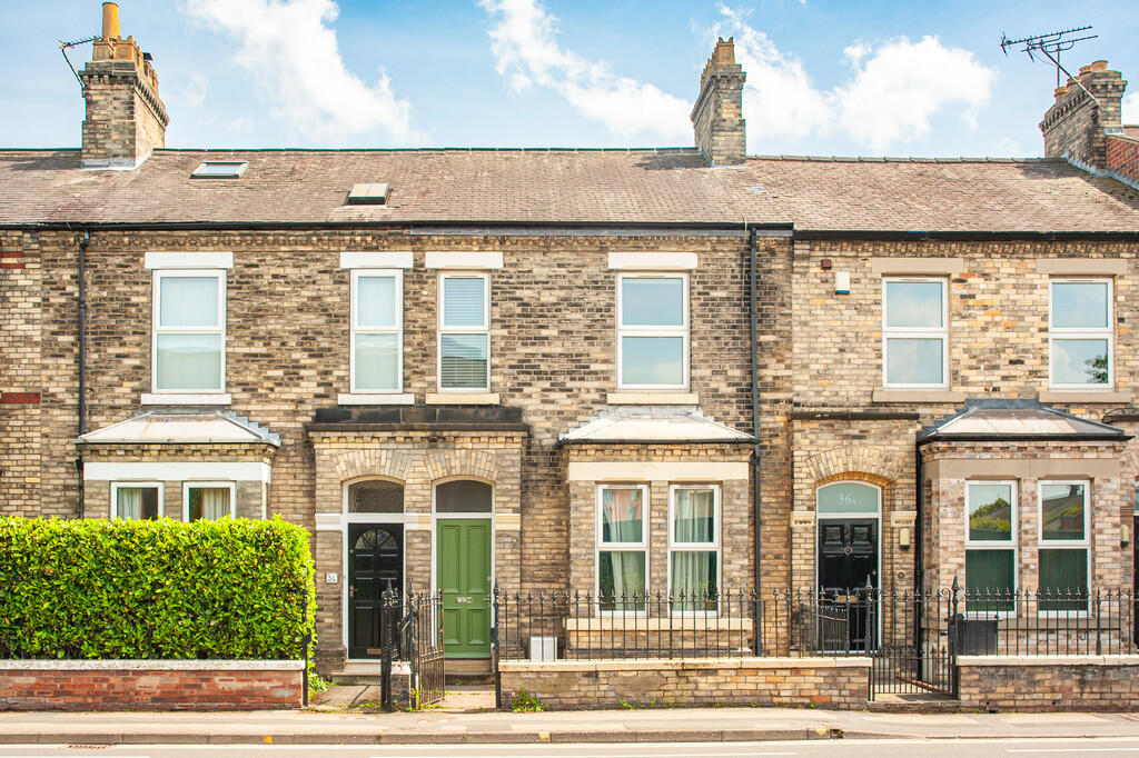 2 bed 1st Floor Flat for rent in Heslington. From Martin & Co - York 2 bed 1st Floor Flat for rent in Heslington. From Martin & Co - York