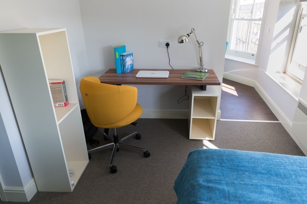 1 bed Studio for rent in UK. From Martin & Co - Huddersfield