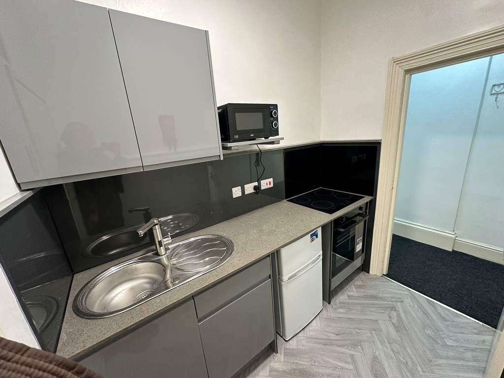 1 bed 1st Floor Flat for rent in West Yorkshire. From Martin & Co - Huddersfield 1 bed 1st Floor Flat for rent in West Yorkshire. From Martin & Co - Huddersfield