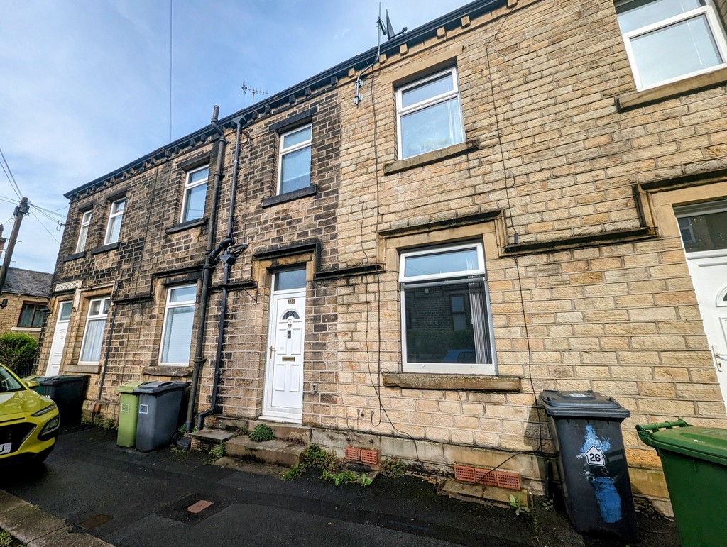 2 bed Mid Terraced House for rent in West Yorkshire. From Martin & Co - Huddersfield 2 bed Mid Terraced House for rent in West Yorkshire. From Martin & Co - Huddersfield