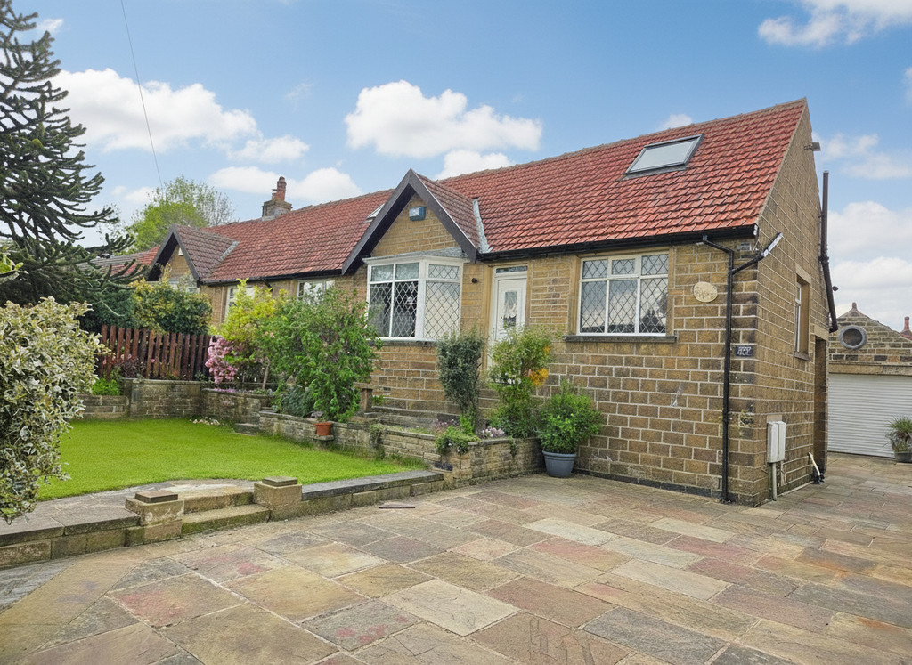 3 bed Semi-detached bungalow for rent in West Yorkshire. From Martin & Co - Huddersfield