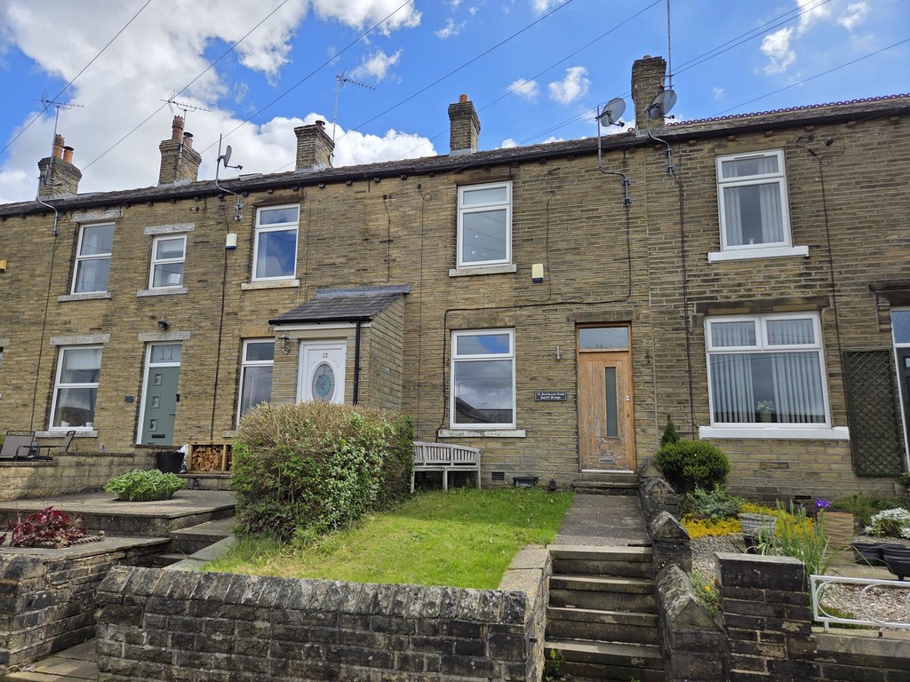 3 bed Mid Terraced House for rent in West Yorkshire. From Martin & Co - Huddersfield