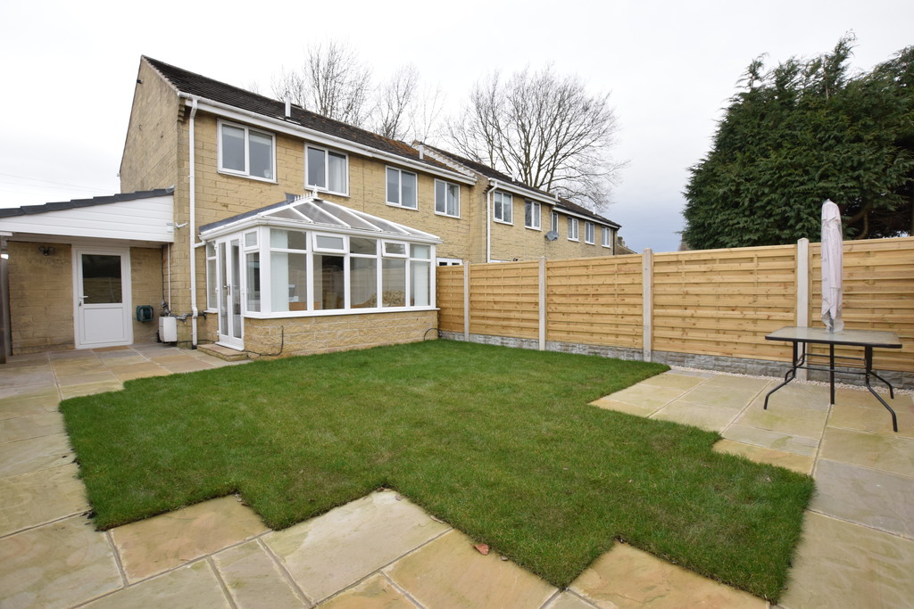 2 bed End of Terrace for rent in West Yorkshire. From Martin & Co - Huddersfield 2 bed End of Terrace for rent in West Yorkshire. From Martin & Co - Huddersfield