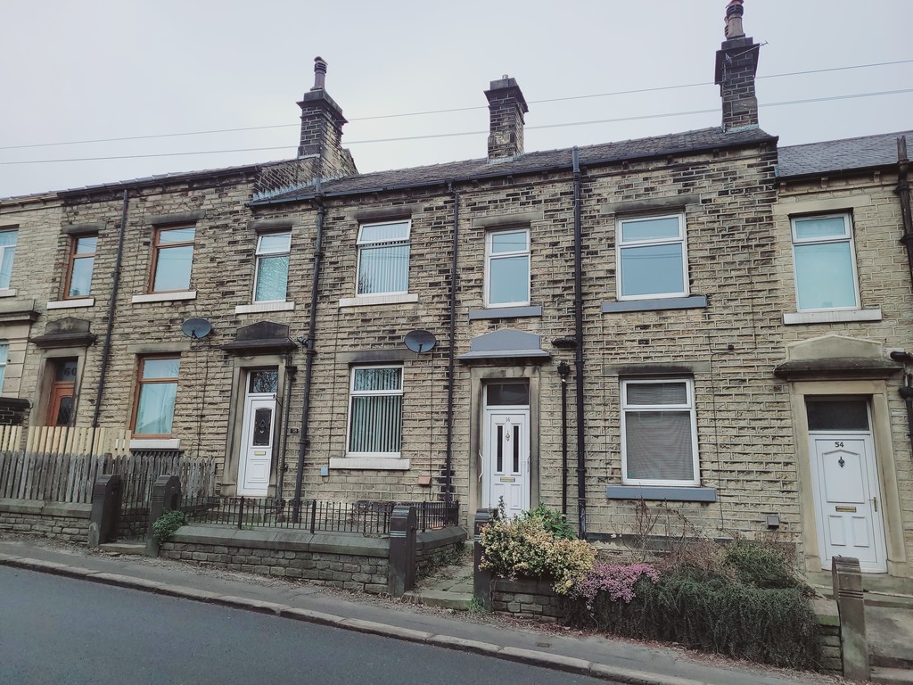 2 bed Mid Terraced House for rent in West Yorkshire. From Martin & Co - Huddersfield