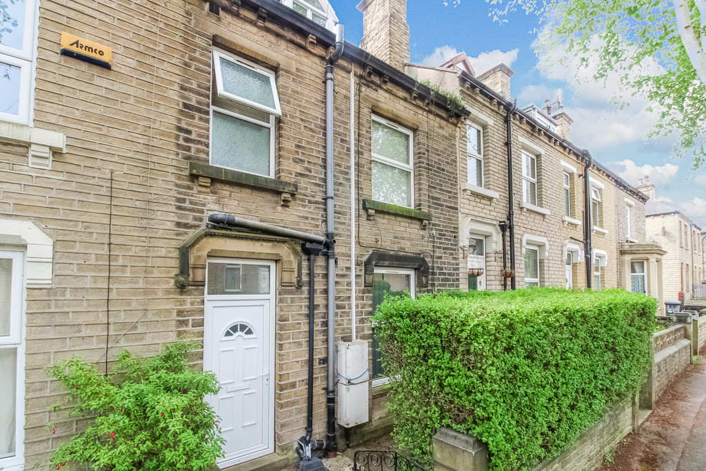 1 bed Ground Floor Flat for rent in Huddersfield. From Martin & Co - Huddersfield 1 bed Ground Floor Flat for rent in Huddersfield. From Martin & Co - Huddersfield
