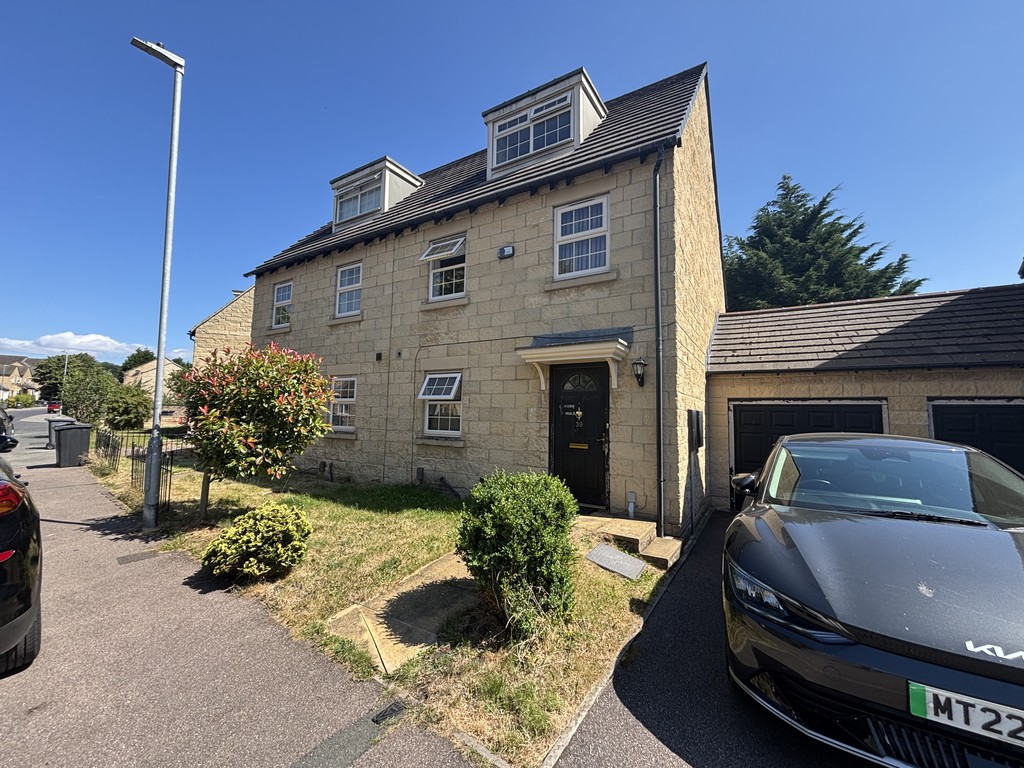 3 bed Semi Detached for rent in West Yorkshire. From Martin & Co - Huddersfield