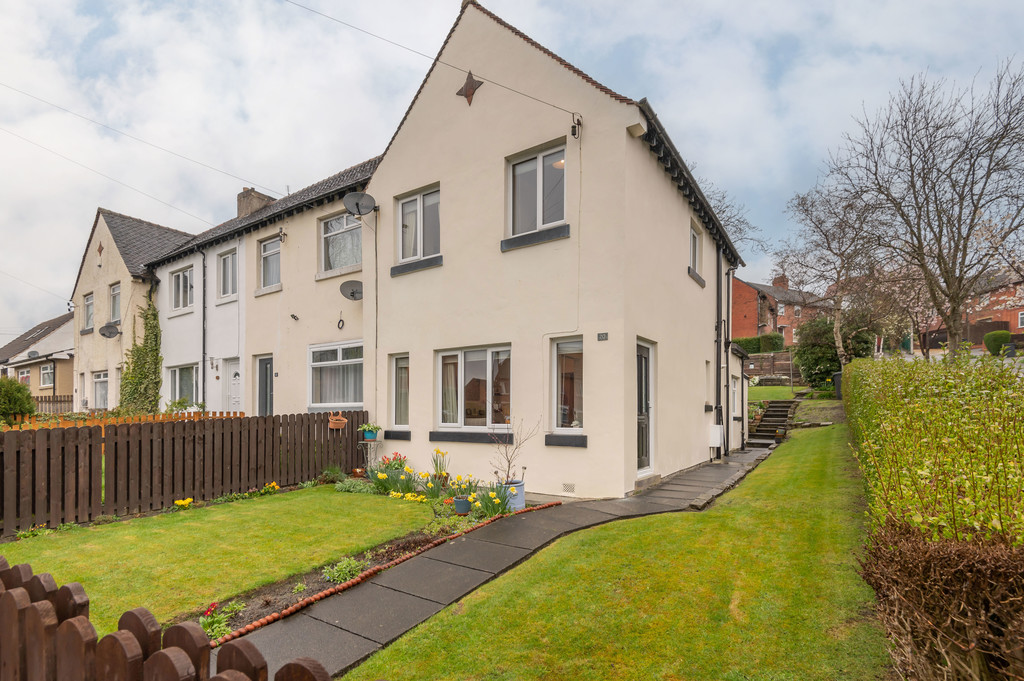 3 bed End of Terrace for rent in West Yorkshire. From Martin & Co - Huddersfield