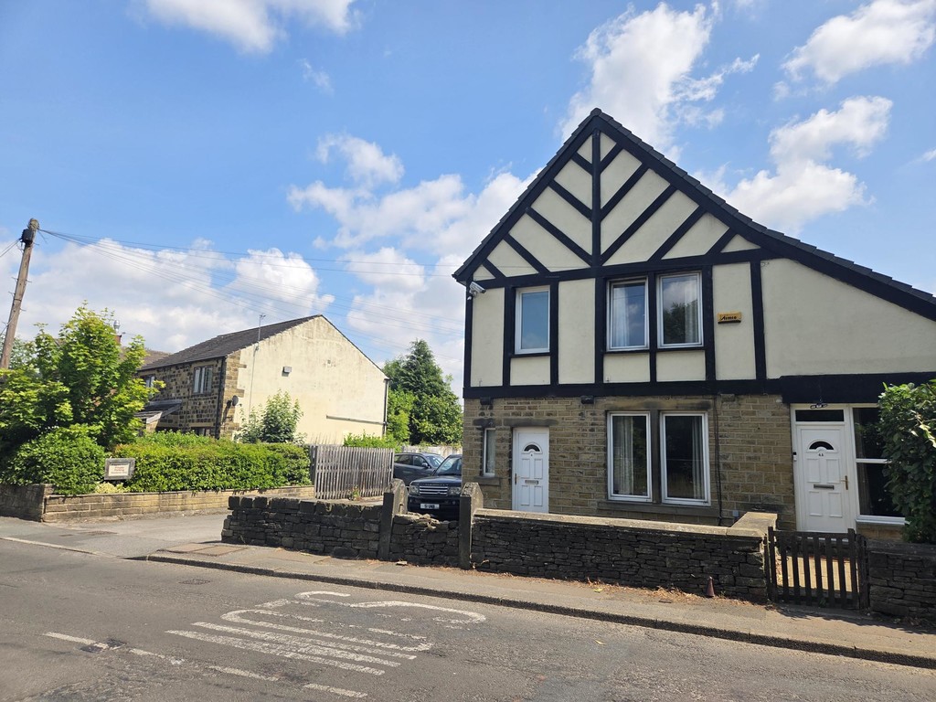 3 bed Semi Detached for rent in West Yorkshire. From Martin & Co - Huddersfield
