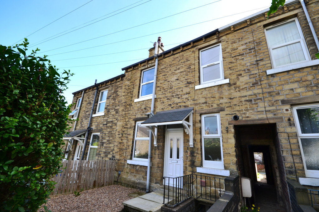 3 bed Mid Terraced House for rent in West Yorkshire. From Martin & Co - Huddersfield 3 bed Mid Terraced House for rent in West Yorkshire. From Martin & Co - Huddersfield