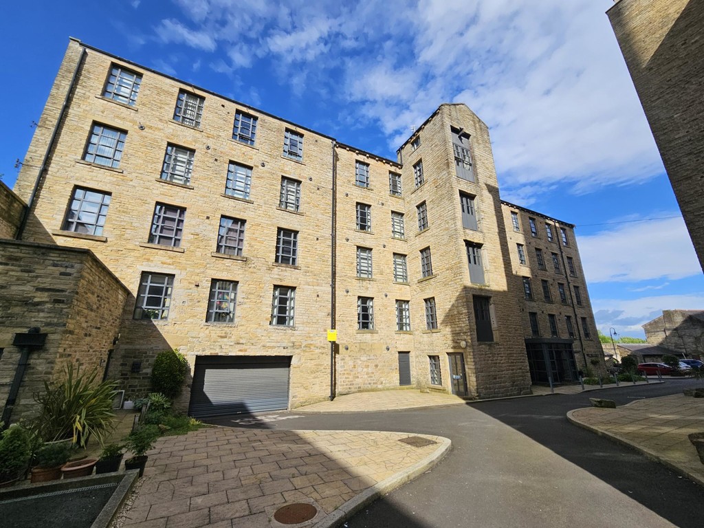 1 bed Apartment for rent in West Yorkshire. From Martin & Co - Huddersfield