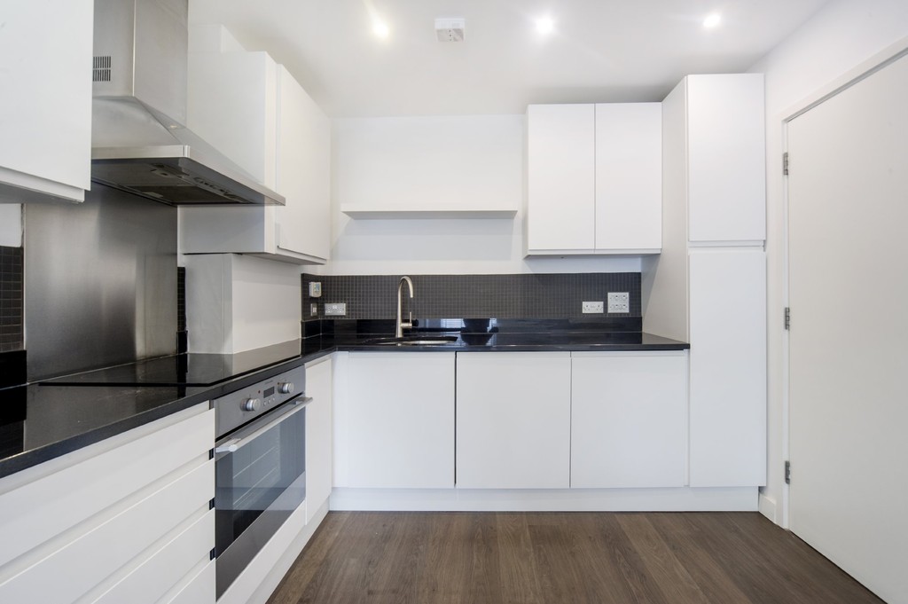 2 bed Apartment for rent in Camden Town. From Martin & Co - Camden 2 bed Apartment for rent in Camden Town. From Martin & Co - Camden