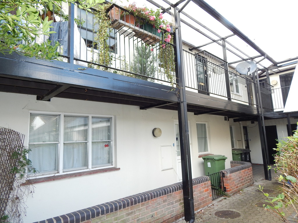 2 bed Annexe for rent in Oxon . From Martin & Co - Abingdon & Didcot 2 bed Annexe for rent in Oxon . From Martin & Co - Abingdon & Didcot