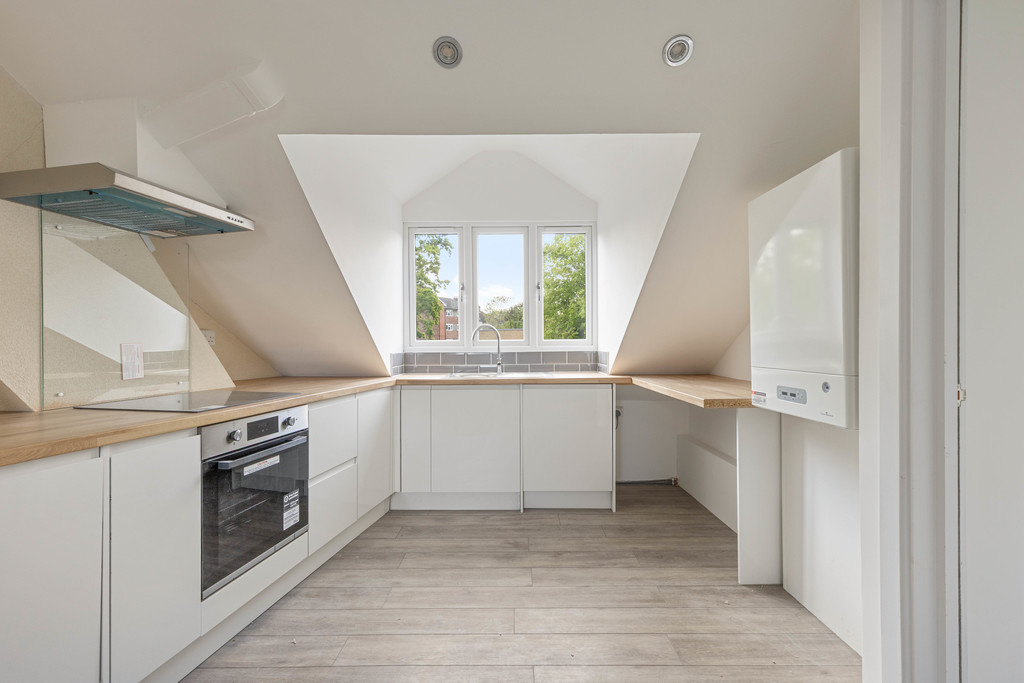 1 bed Studio for rent in England. From Martin & Co - Crystal Palace