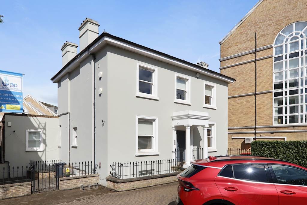 2 bed Apartment for rent in Penge. From Martin & Co - Crystal Palace