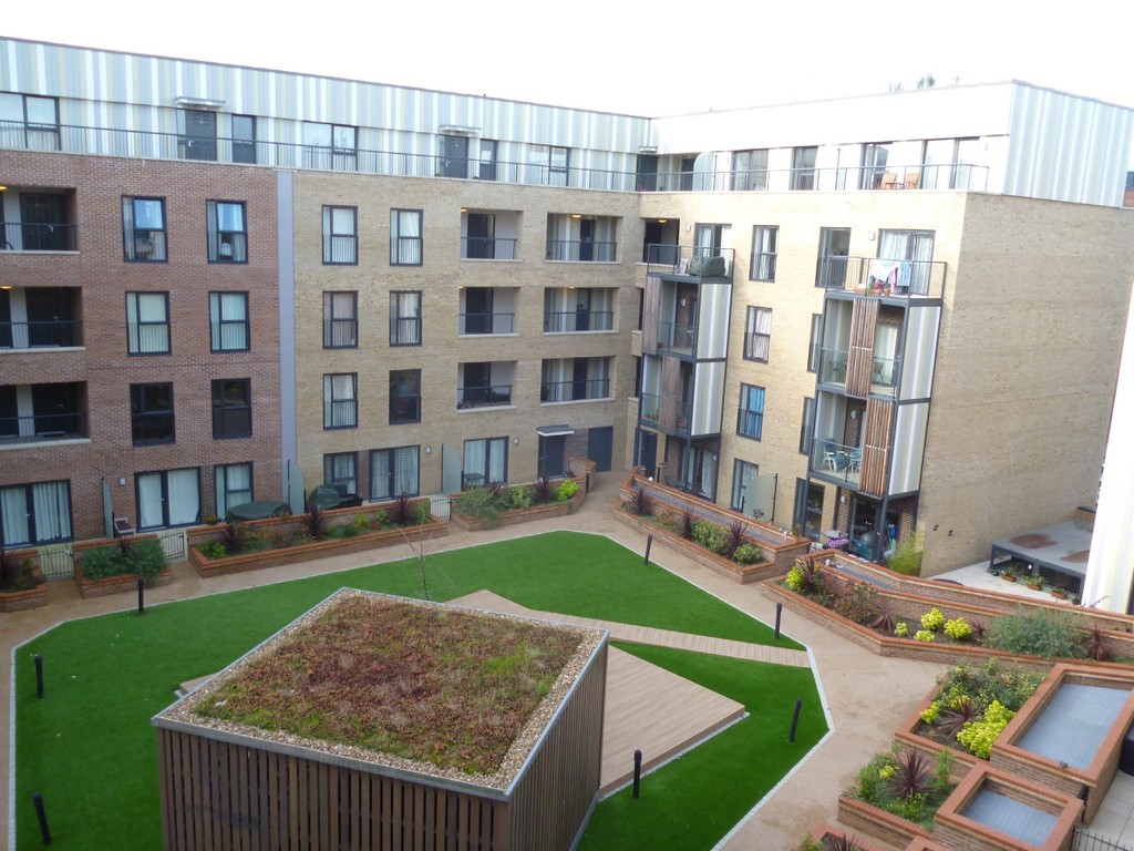 2 bed Apartment for rent in Romford. From Martin & Co - Romford 2 bed Apartment for rent in Romford. From Martin & Co - Romford