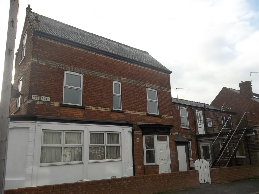 3 bed Apartment for rent in Lincs. From Martin & Co - Gainsborough
