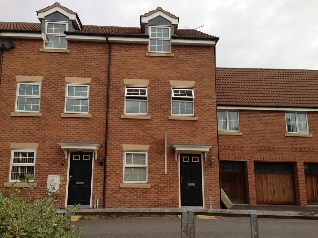 3 bed Town House for rent in Lincs. From Martin & Co - Gainsborough