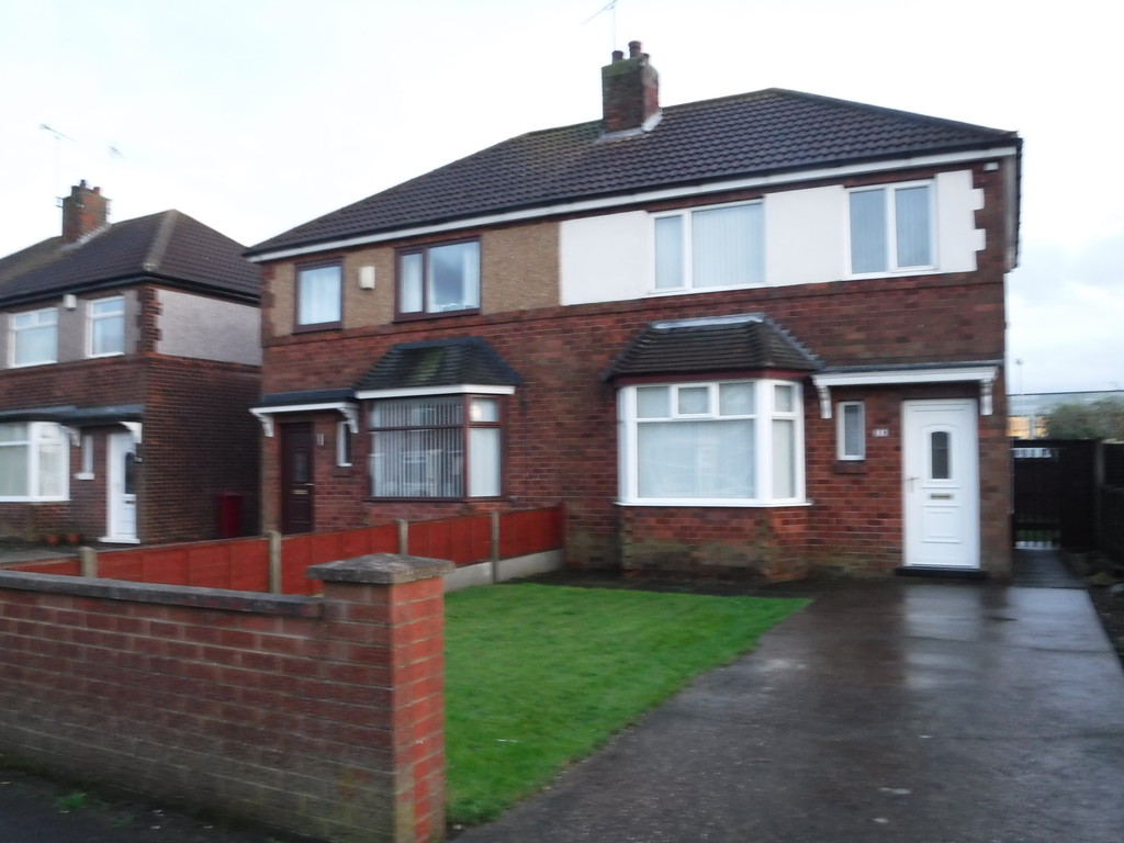 3 bed Semi-Detached House for rent in North Lincs. From Martin & Co - Gainsborough