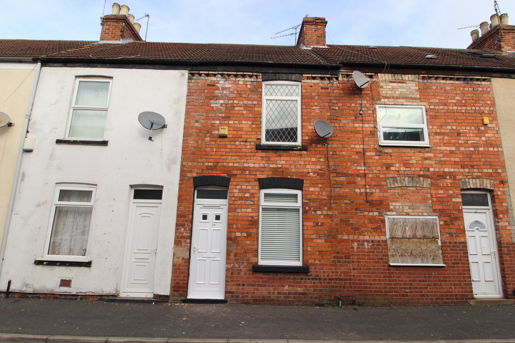 2 bed Mid Terraced House for rent in Lincolnshire. From Martin & Co - Gainsborough