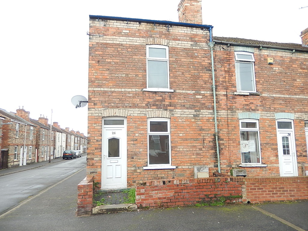 3 bed Mid Terraced House for rent in Lincs. From Martin & Co - Gainsborough