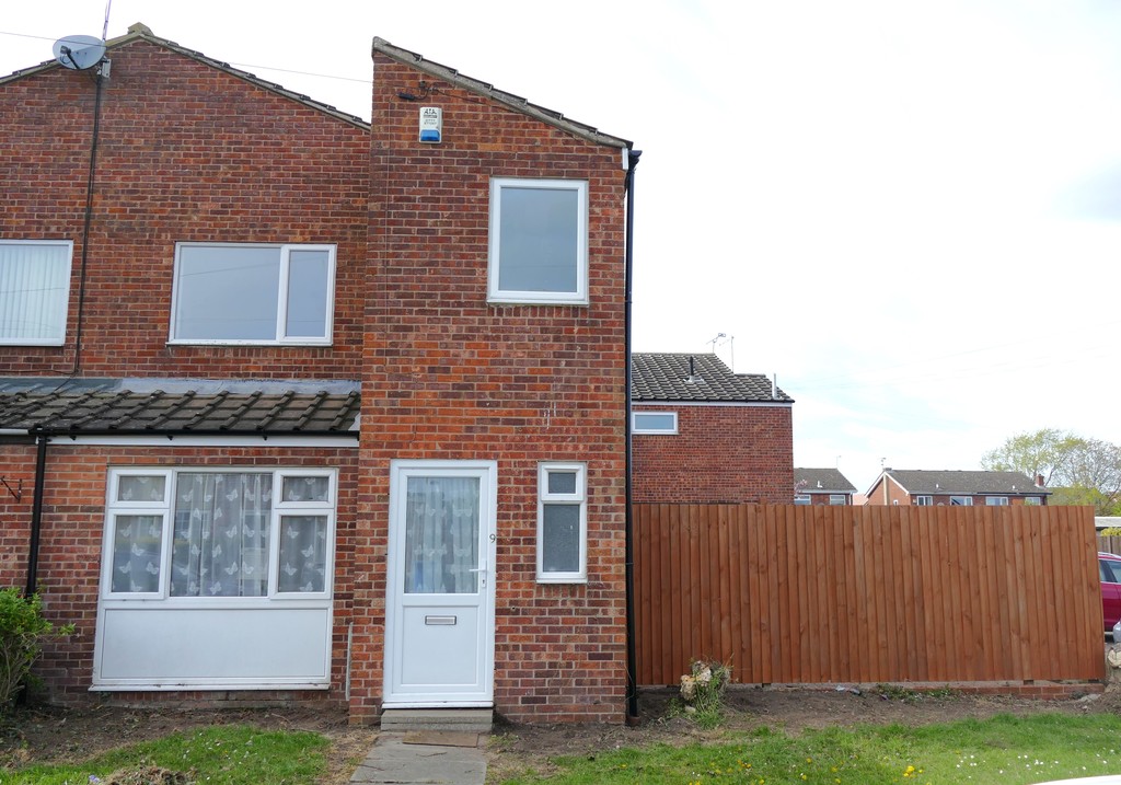 3 bed End Terraced House for rent in                 . From Martin & Co - Gainsborough