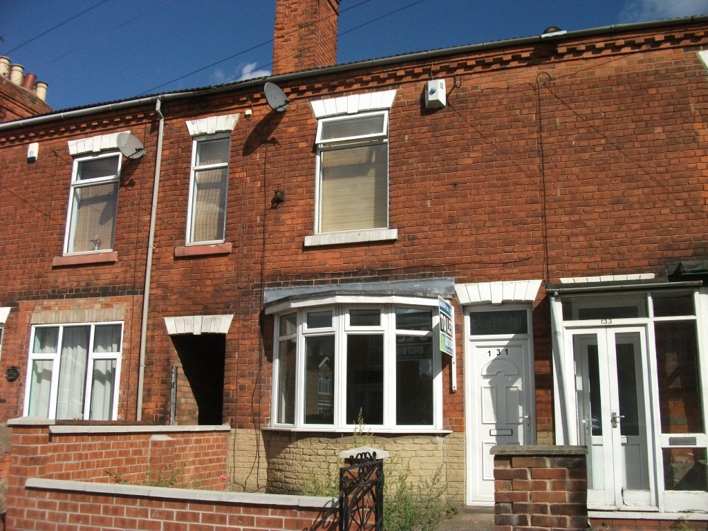 3 bed Mid Terraced House for rent in Lincs. From Martin & Co - Gainsborough