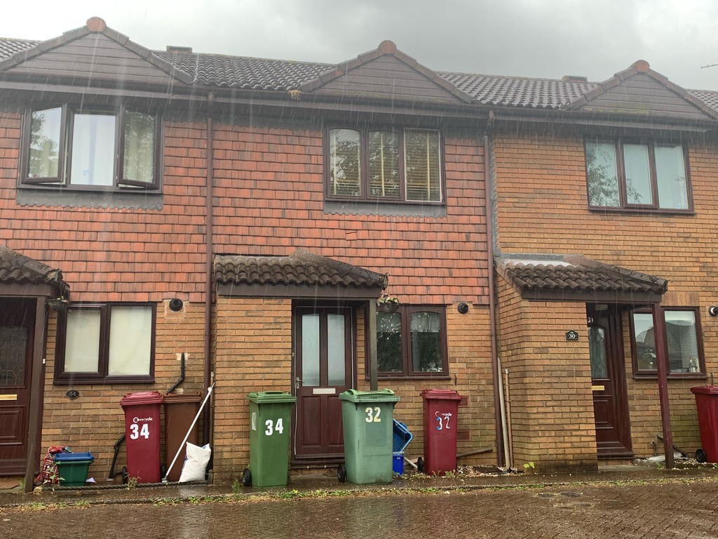 2 bed Mid Terraced House for rent in North Lincs. From Martin & Co - Gainsborough