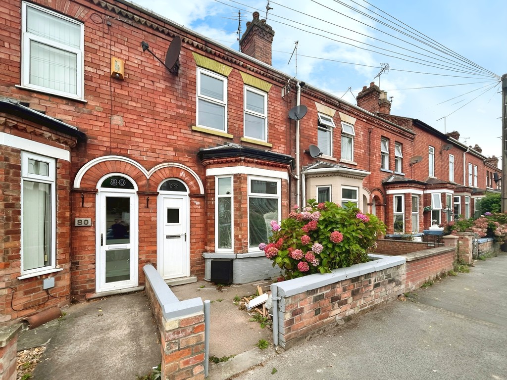 2 bed Mid Terraced House for rent in UK. From Martin & Co - Gainsborough