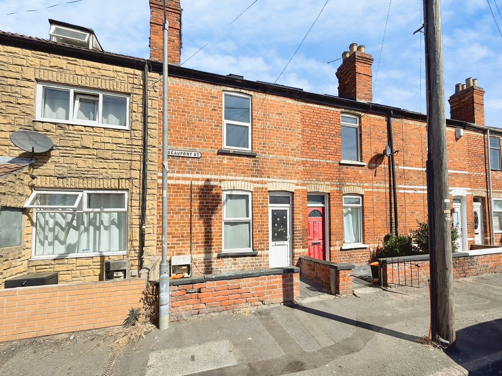 2 bed Mid Terraced House for rent in United Kindom . From Martin & Co - Gainsborough