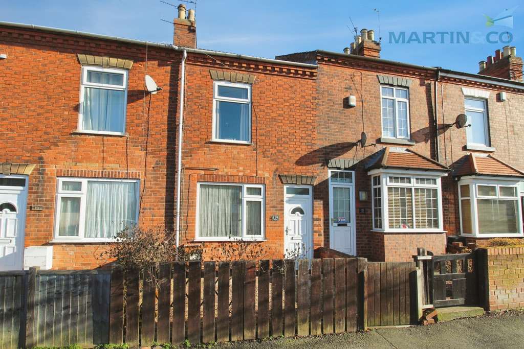 3 bed Mid Terraced House for rent in Lincs. From Martin & Co - Gainsborough
