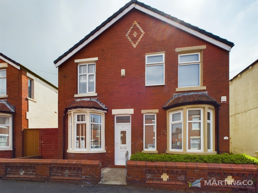 2 bed Semi-Detached House for rent in Staining. From Martin & Co - Blackpool