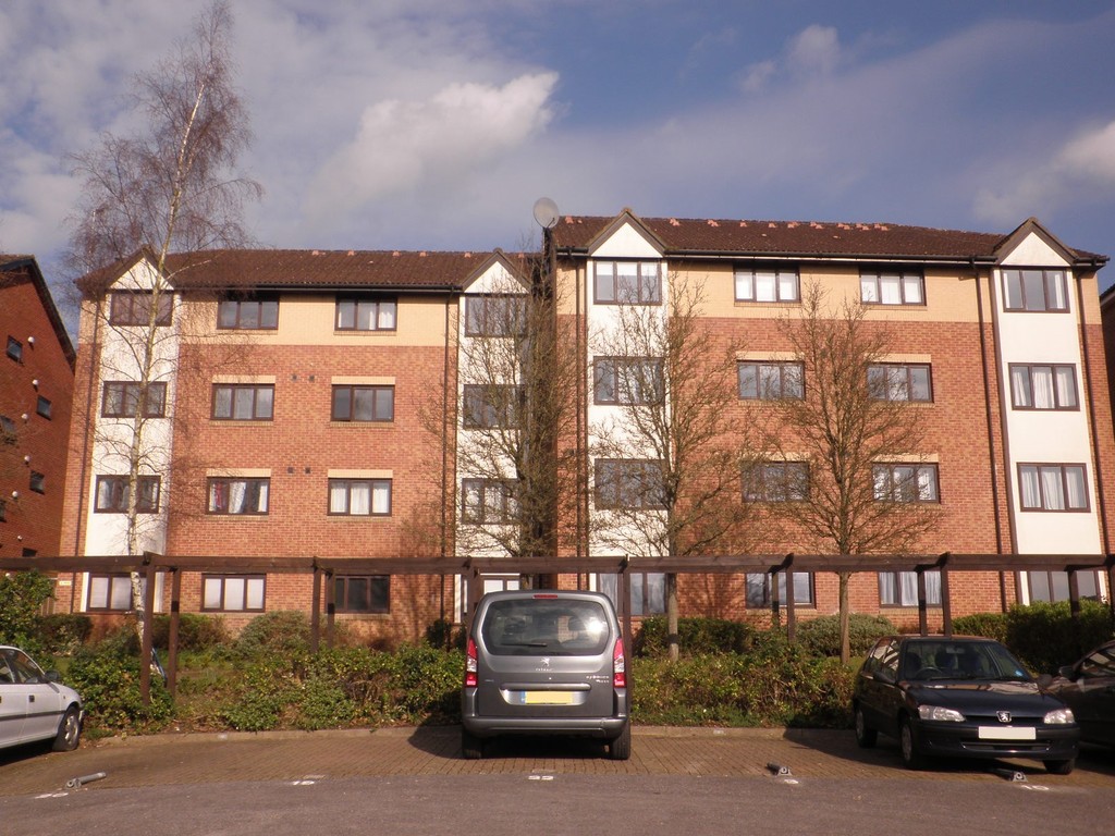 1 bed Flat for rent in Surrey. From Martin & Co - Redhill