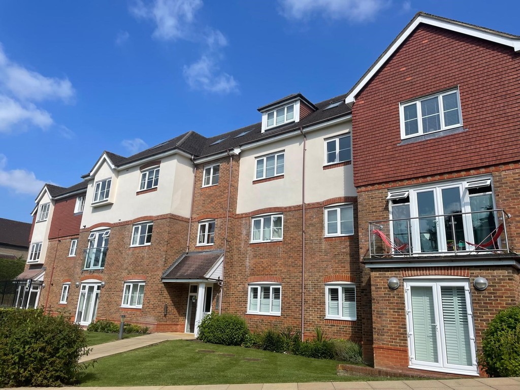 2 bed Apartment for rent in Burgh Heath. From Martin & Co - Redhill