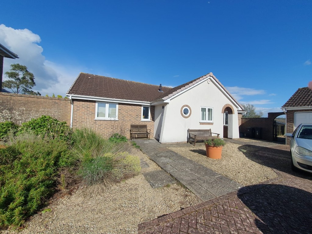 4 bed Detached bungalow for rent in Sherborne. From Martin & Co - Yeovil