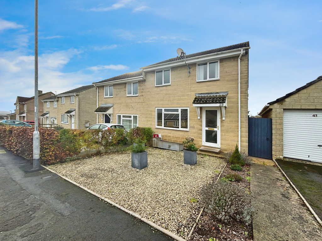 3 bed Semi Detached for rent in Somerset. From Martin & Co - Yeovil 3 bed Semi Detached for rent in Somerset. From Martin & Co - Yeovil