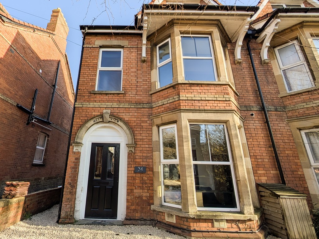 1 bed House Share for rent in Somerset. From Martin & Co - Yeovil