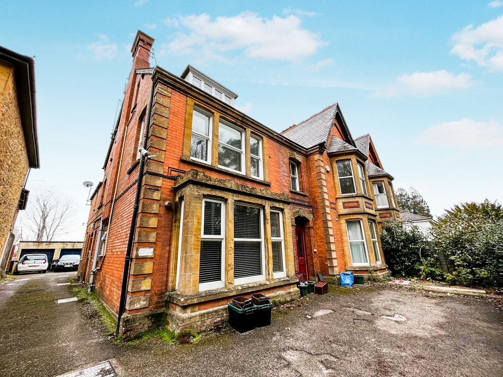 1 bed Apartment for rent in Somerset. From Martin & Co - Yeovil