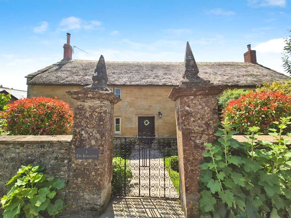 3 bed Semi Detached for rent in Somerset. From Martin & Co - Yeovil