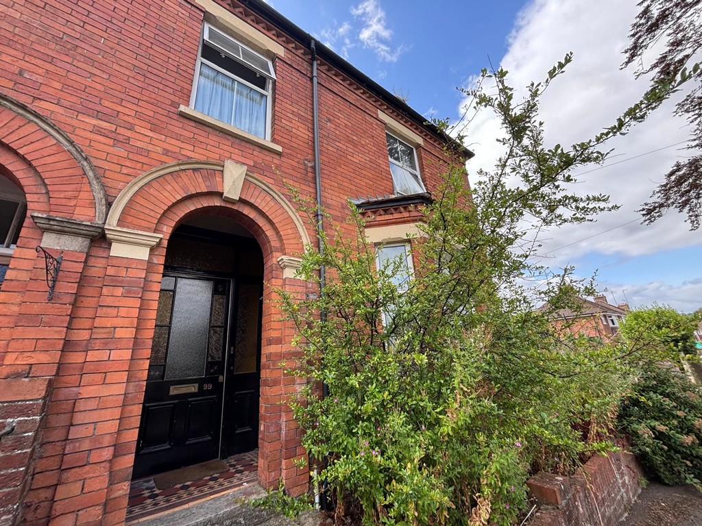 1 bed House Share for rent in Somerset. From Martin & Co - Yeovil