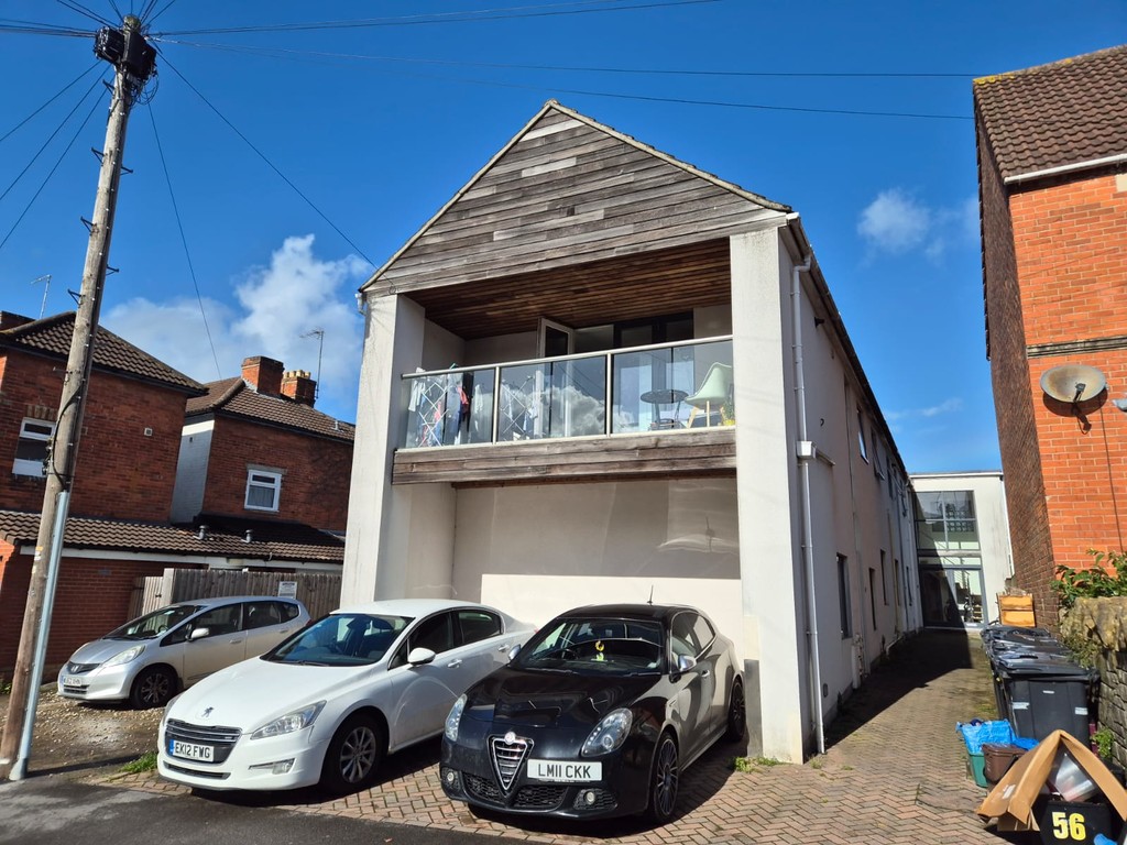 1 bed House Share for rent in Somerset. From Martin & Co - Yeovil