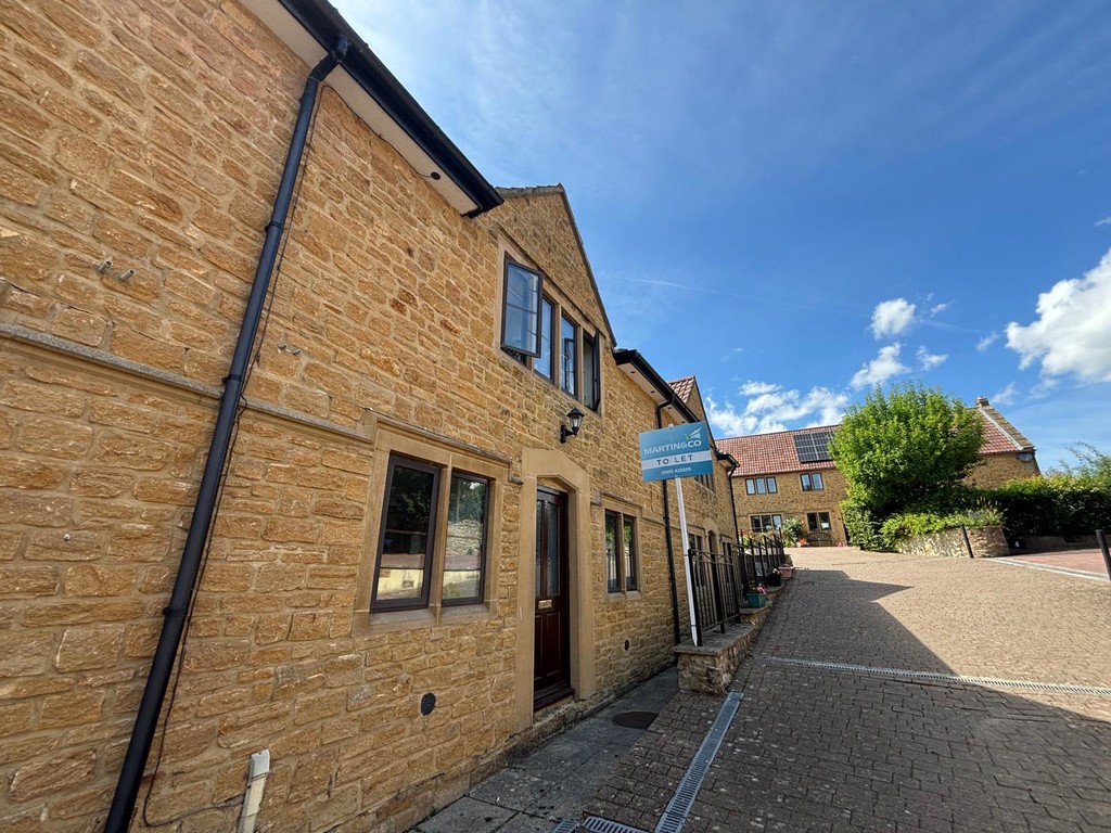 1 bed Apartment for rent in South Petherton. From Martin & Co - Yeovil