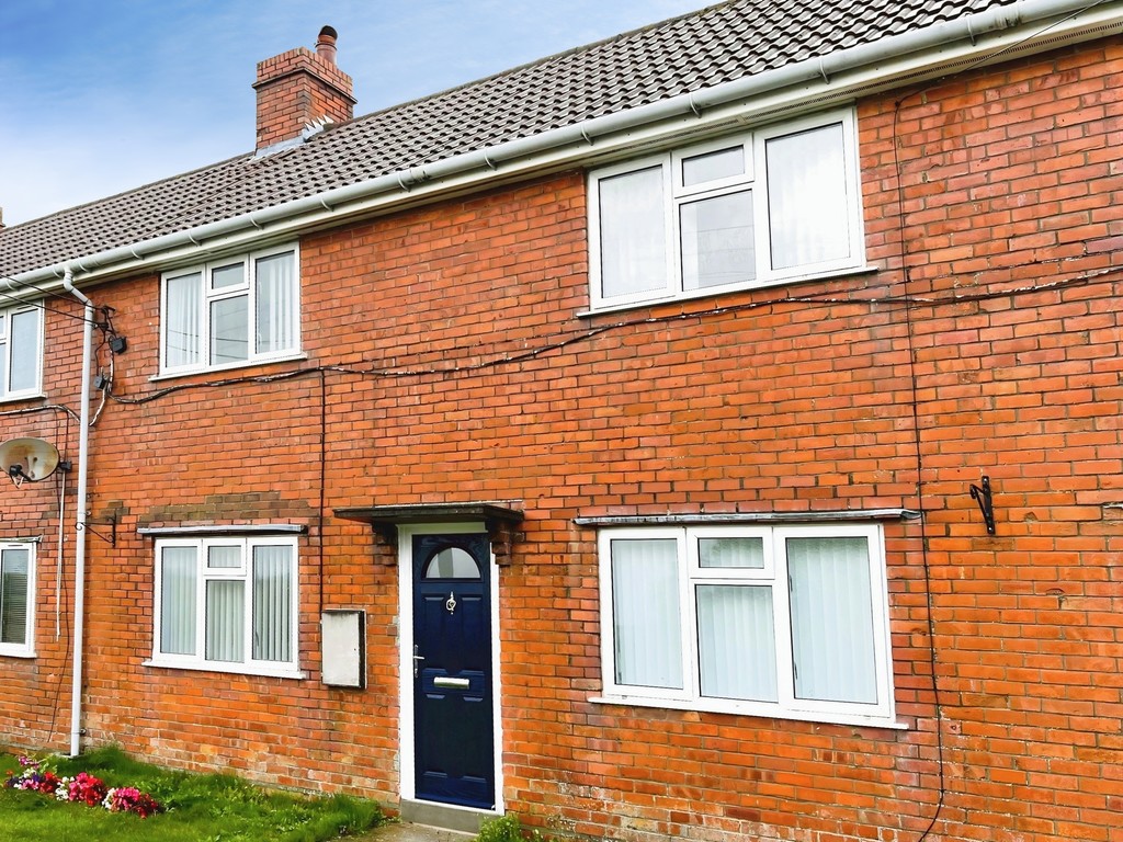 3 bed Mid Terraced House for rent in Somerset. From Martin & Co - Yeovil 3 bed Mid Terraced House for rent in Somerset. From Martin & Co - Yeovil