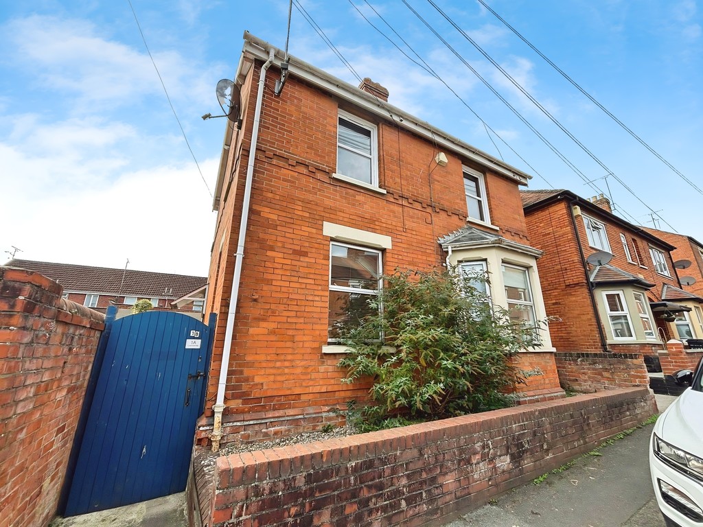 2 bed Apartment for rent in Mudford. From Martin & Co - Yeovil