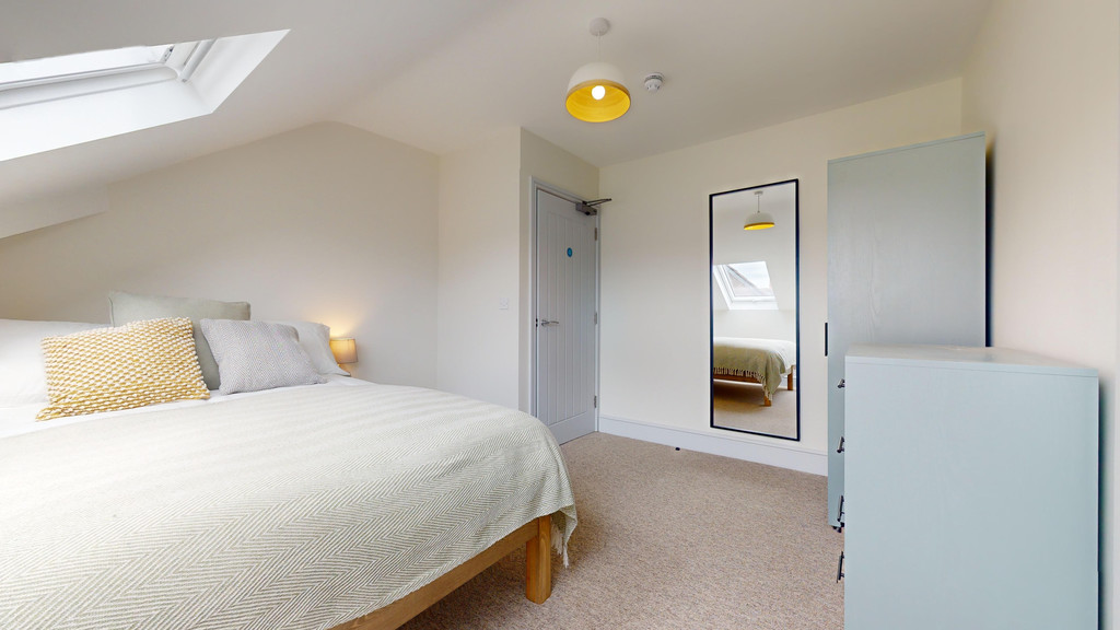 1 bed House Share for rent in Somerset. From Martin & Co - Yeovil