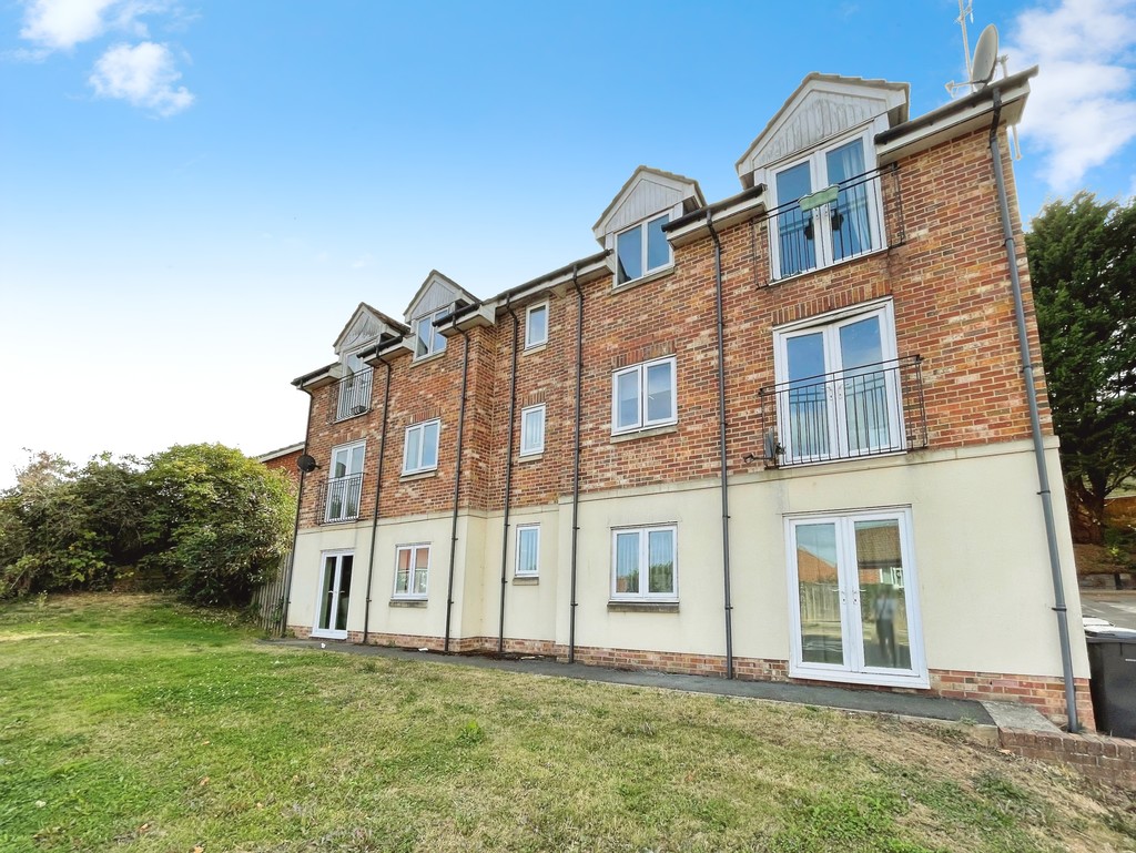 1 bed 1st Floor Flat for rent in Somerset. From Martin & Co - Yeovil