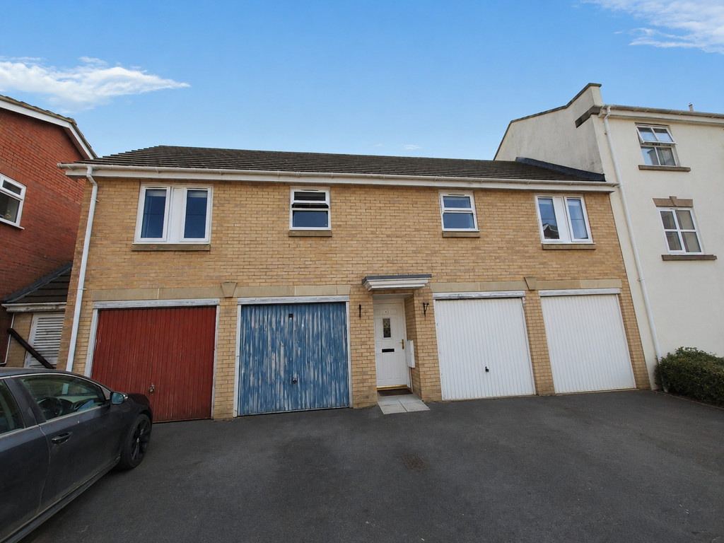 2 bed Apartment for rent in Yeovil Marsh. From Martin & Co - Yeovil