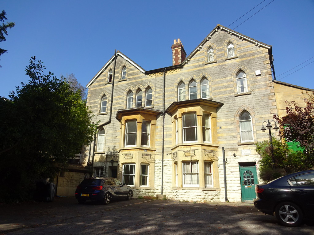 1 bed House Share for rent in Somerset. From Martin & Co - Yeovil