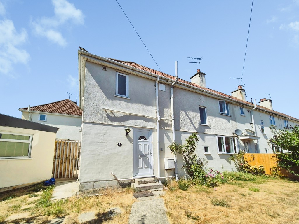 4 bed Semi Detached for rent in Yeovil Marsh. From Martin & Co - Yeovil 4 bed Semi Detached for rent in Yeovil Marsh. From Martin & Co - Yeovil